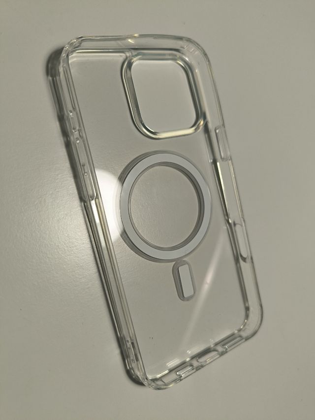 Cover iPhone 16 Pro Max trasparente 