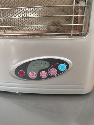 Estufa eléctrica con mando a distancia