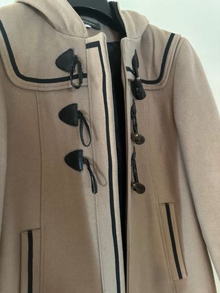 Cappotto corto con alamani