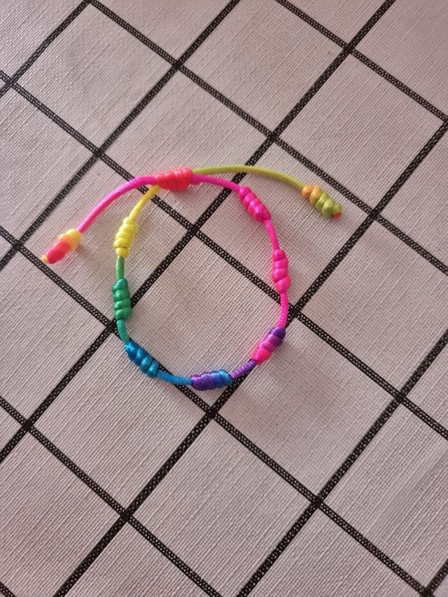 Pulseras multicolor