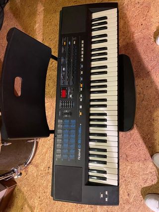 Tastiera Roland E15