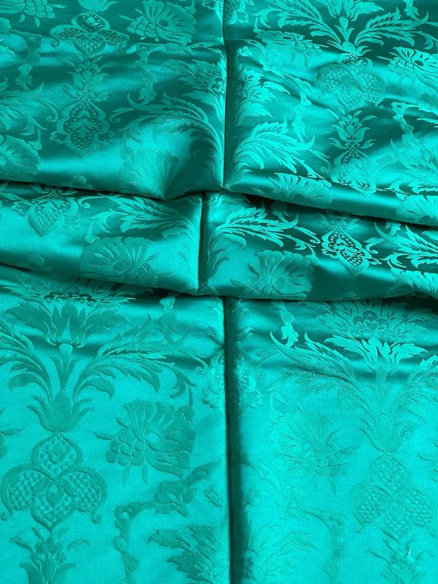 Tela traje fallera verde esmeralda. Corte de 5 m