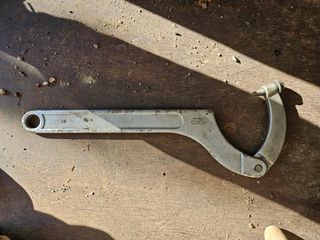 Herramientas llave de cono regulable