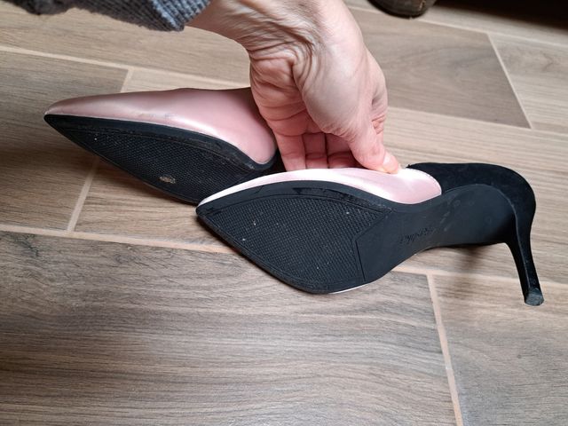 Décolleté Bershka nera e rosa