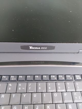 ORDENADOR TOSHIBA TECRA 8100