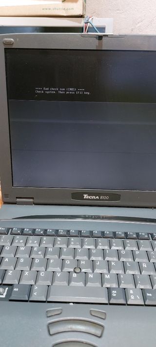 ORDENADOR TOSHIBA TECRA 8100