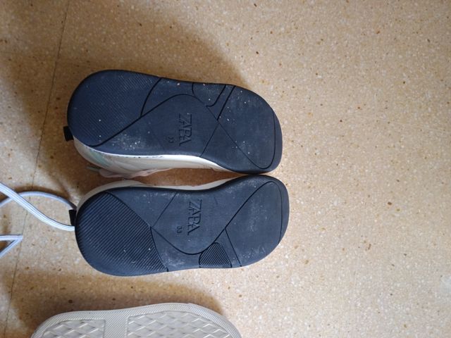 Banbas niña como nuevas!!