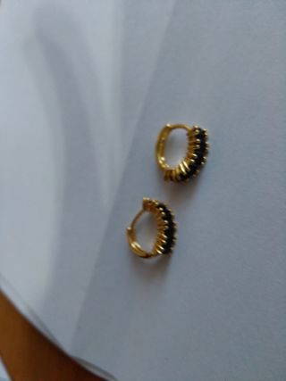 D243 orecchini inox oro pietre nere uomo