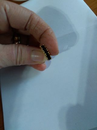 D243 orecchini inox oro pietre nere uomo