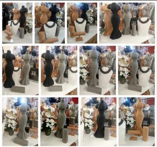 2 EXPOSITORES DE COLLARES Y COMPLEMENTOS