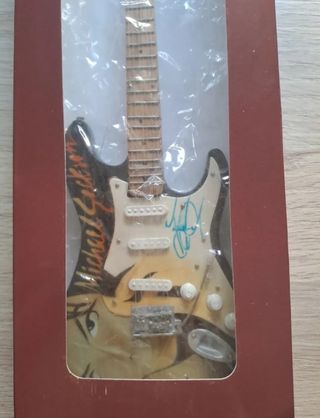 Guitarra Miniatura Michael Jackson