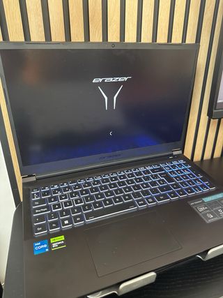 Portátil Medion ERAZER  i512450H/16GB/512GB