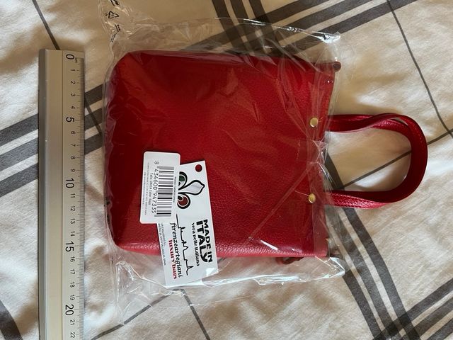 Bolso de mano piel color rojo