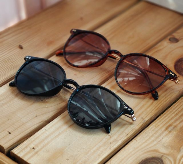 Gafas de sol negras y de leoprdo