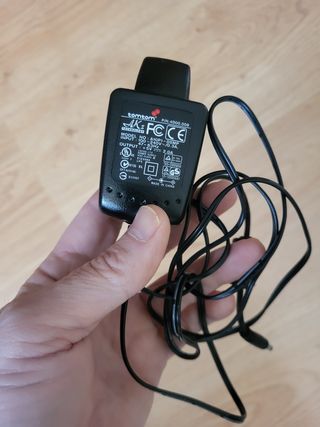 Cargador de GPS tomtom 