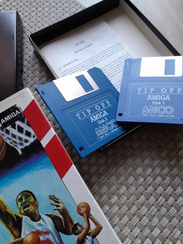 JUEGO AMIGA TIP OFF