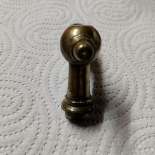 Antica maniglia in ottone