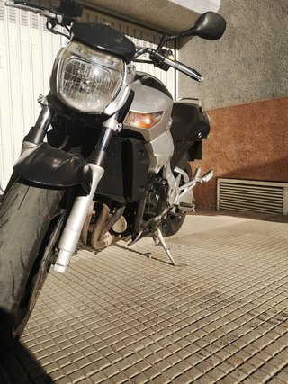 Suzuki GSR 600 k6