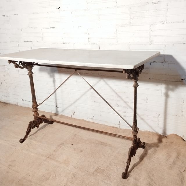 Mesa velador antigua de café o bistrot