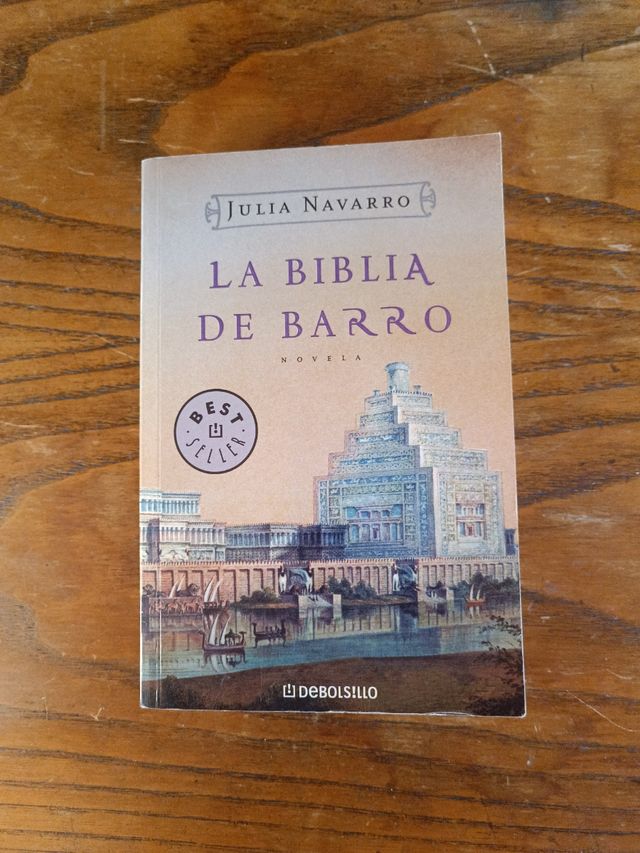 La Biblia de Barro / The Bible of Clay (Spanish Edition)