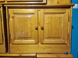 Varios muebles madera pino provenzal