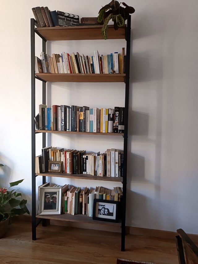 Librería industrial de diseño