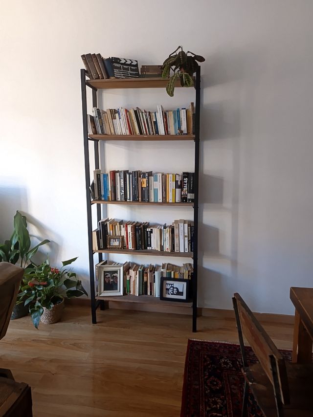 Librería industrial de diseño