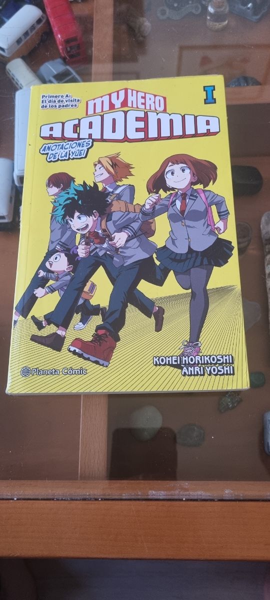 My Hero Academia novela pack + vigilantes 1 y 2