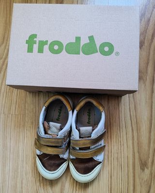 Sneakers Froddo No. 27 in pelle