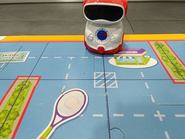 DOC Robot educativo (Clementoni)
