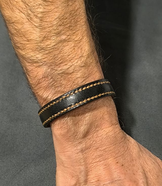 Pulsera de piel