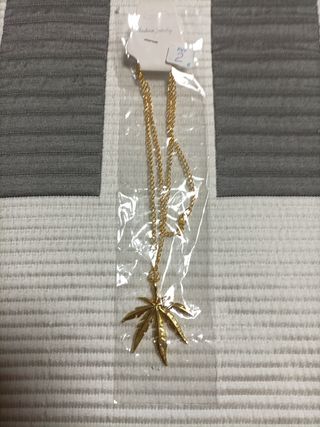 Cadena y símbolo marihuana