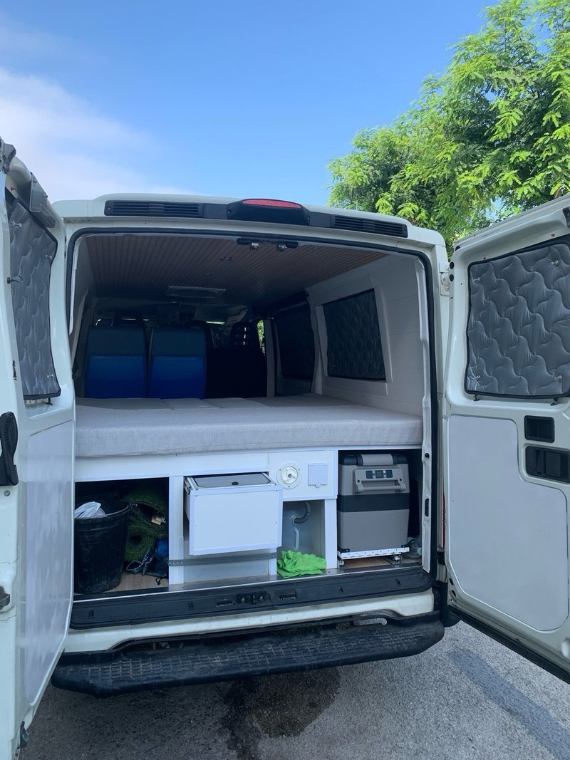Iveco Daily 2011 Camper - foto 1