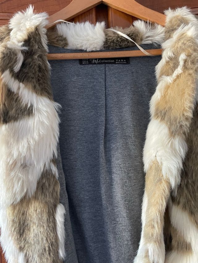Chaleco de pelo de Zara
