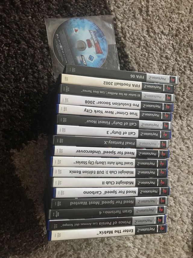 Play Station 2 BUZZ y Sing Stars