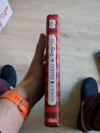 Diario de Greg 1 - Un pringao total