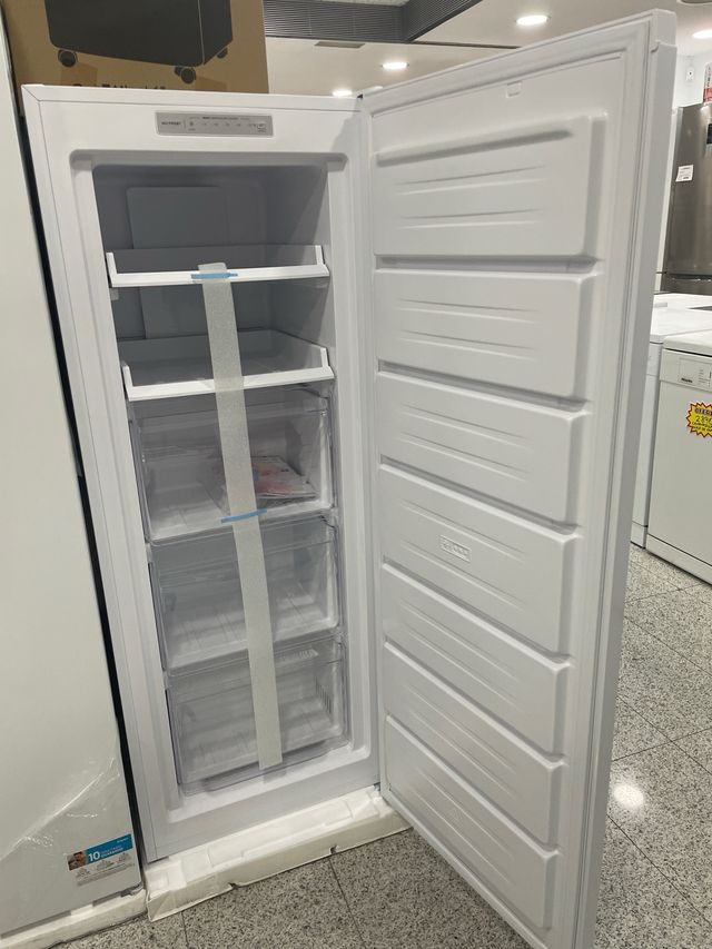 Congelador vertical no frost