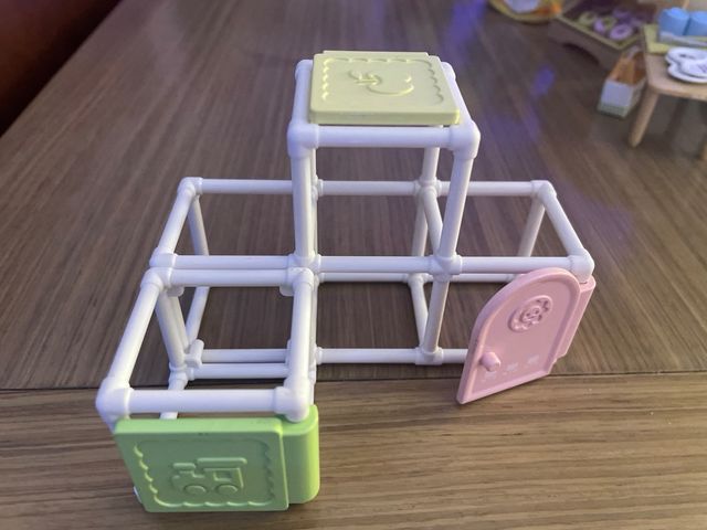 PARQUE DE JUEGOS INFANTIL SYLVANIAN FAMILIES