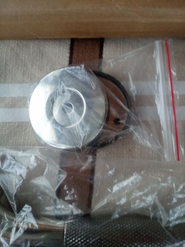 Asa metálica de baño,...