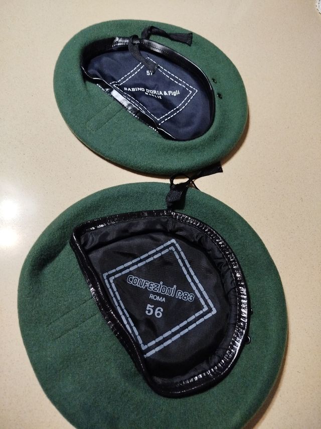 Basco verde in panno di lana