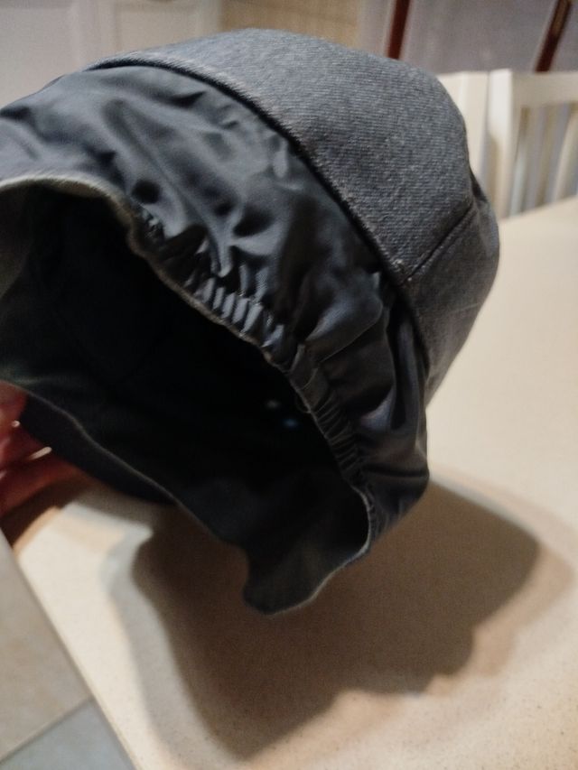 Berretto invernale con visiera e paraor