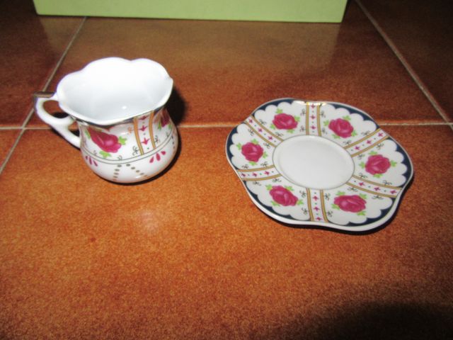 Set 6 tazzine in porcellana