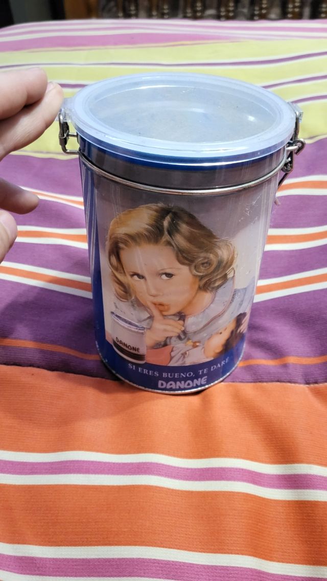 Bote hermetico danone