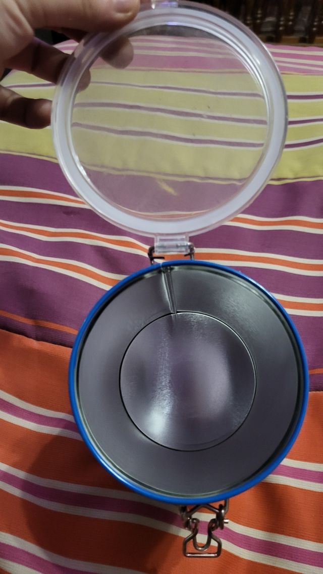 Bote hermetico danone