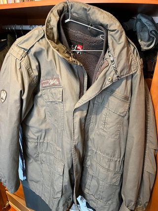 Chaqueta Quicksilver nueva sin etiquetas. Talla L