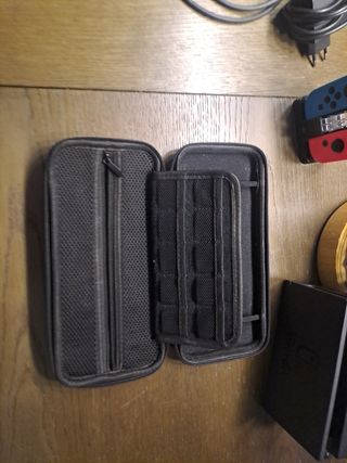 Nintendo switch y complementos.