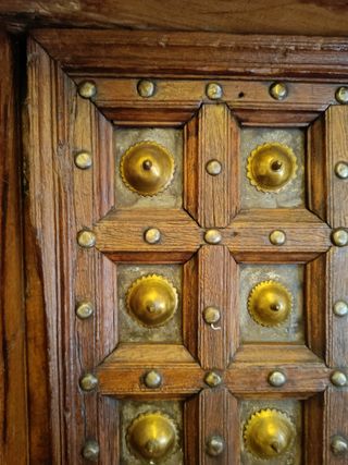 PUERTA INDIA ANTIGUA MADERA LABRADA