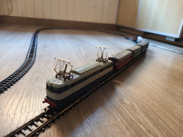 TREN ELECTRICO JYESA LOCOMOTORA JYESA FS Tartaruga