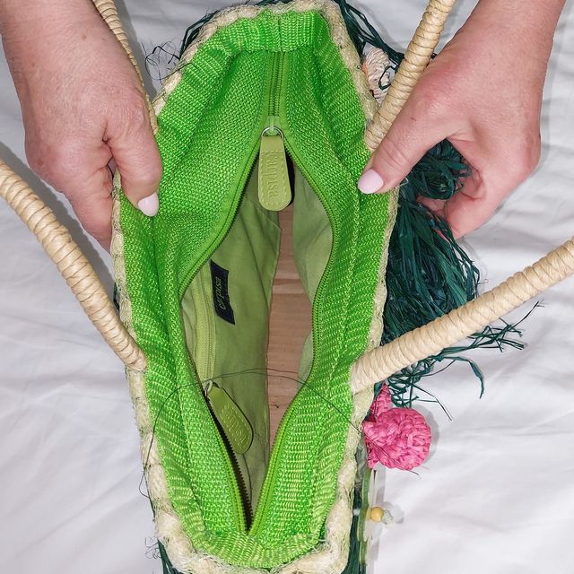 Borsa mare marca Carpisa paglia e rafia con fiori