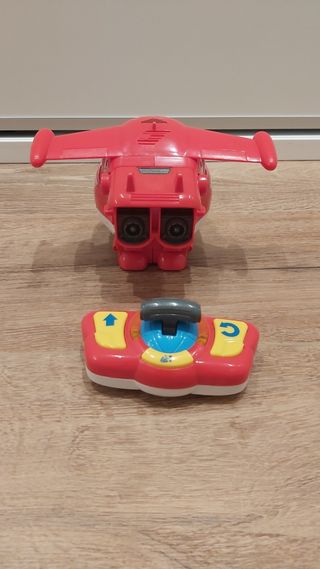 Avión Jet superwings con mando. 